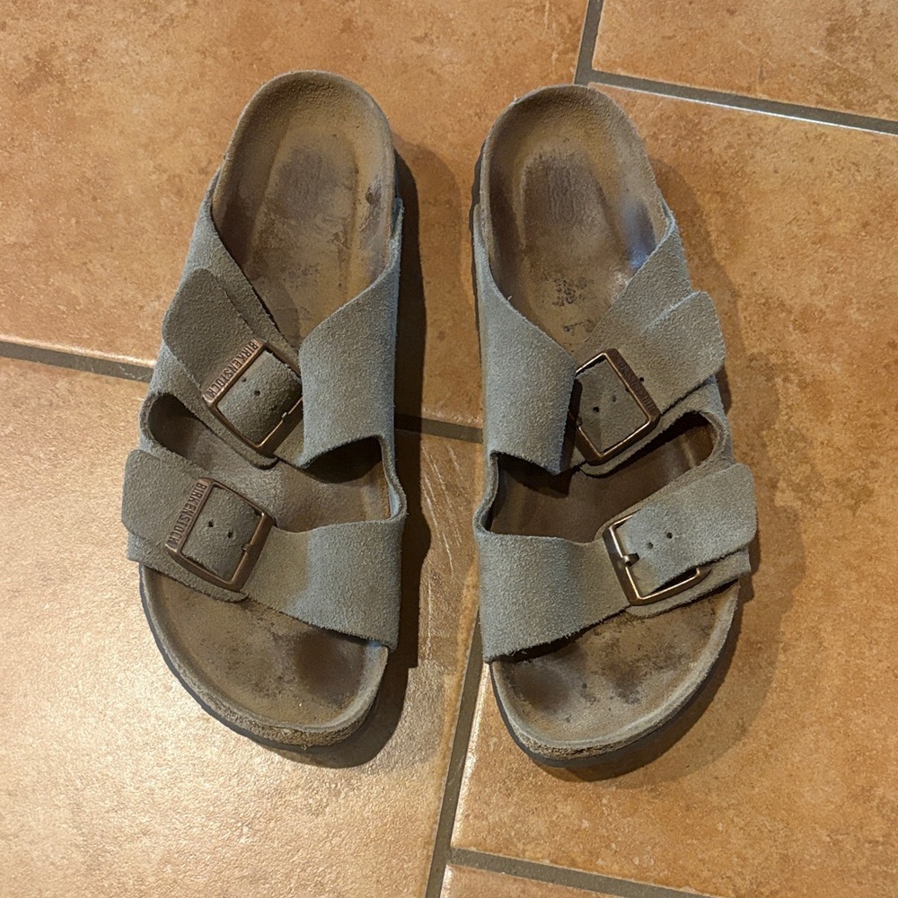 Birkenstock Men's Gray Sandals